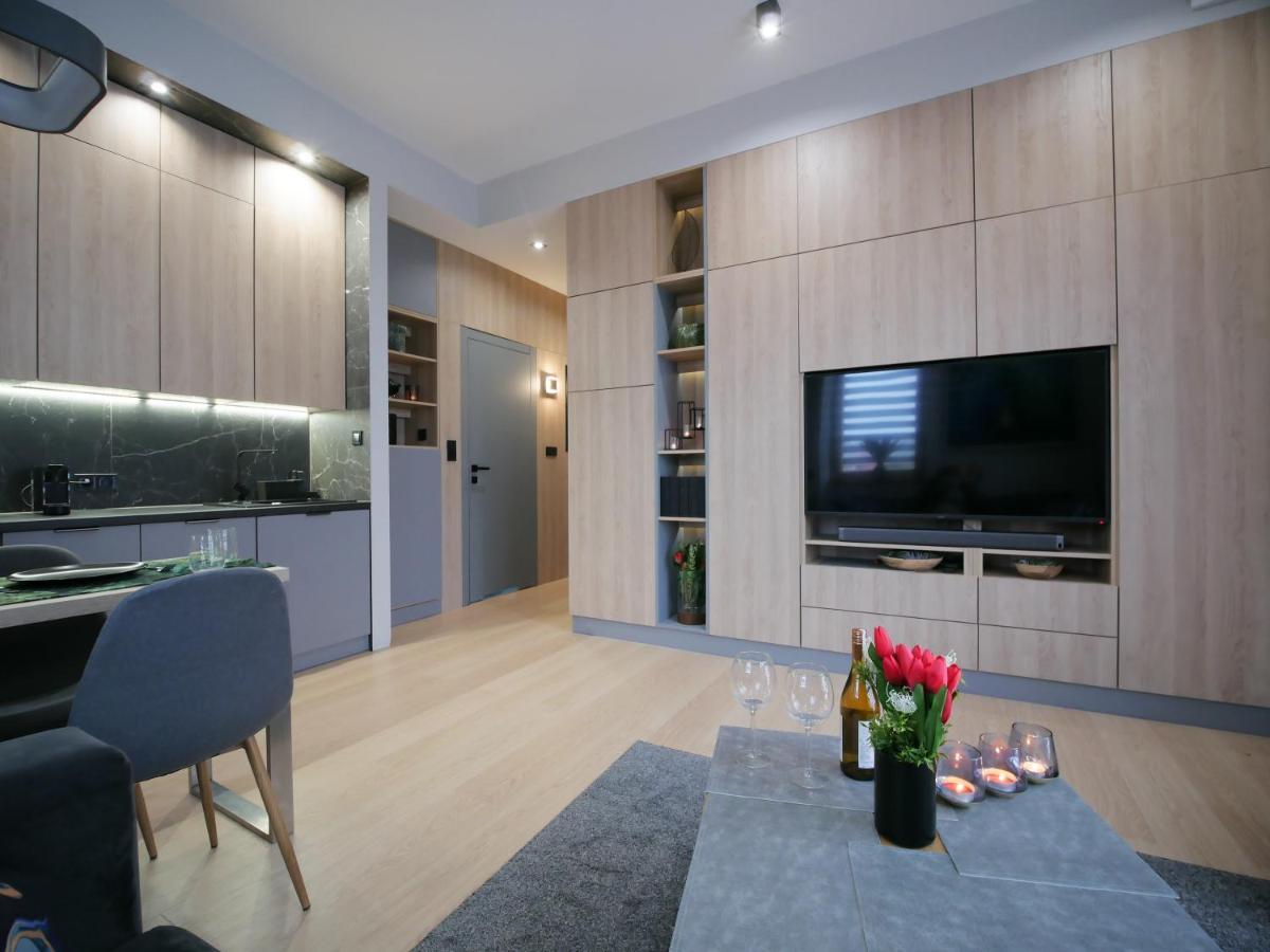 4Uapart-Apartment Suite Platan Tower Paradiso Свиноуйсьце Экстерьер фото